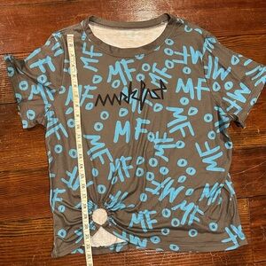 Slightly used cute and unique T-shirt